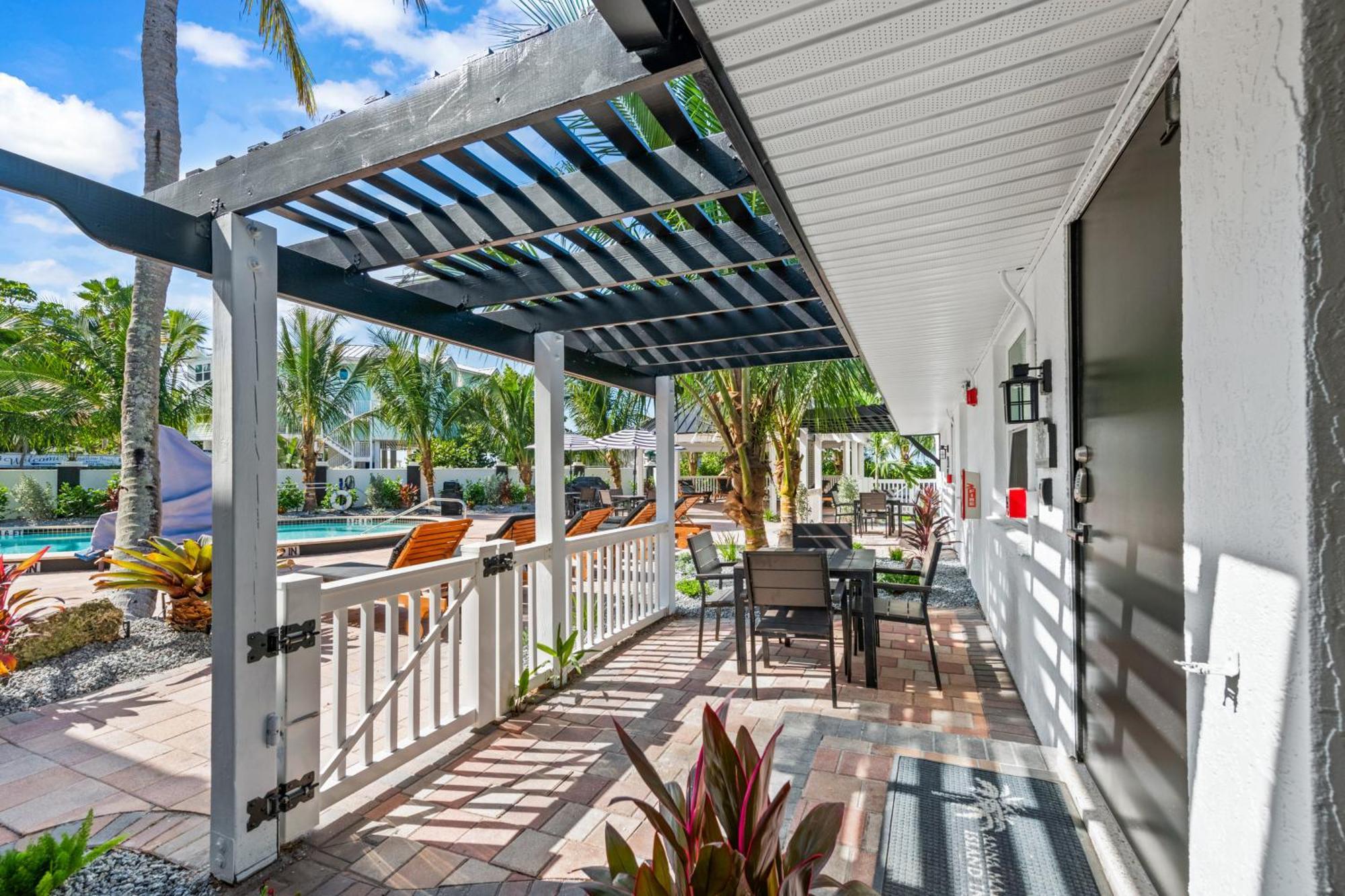 Tropic Isle At Anna Maria Island Inn Bradenton Beach Εξωτερικό φωτογραφία