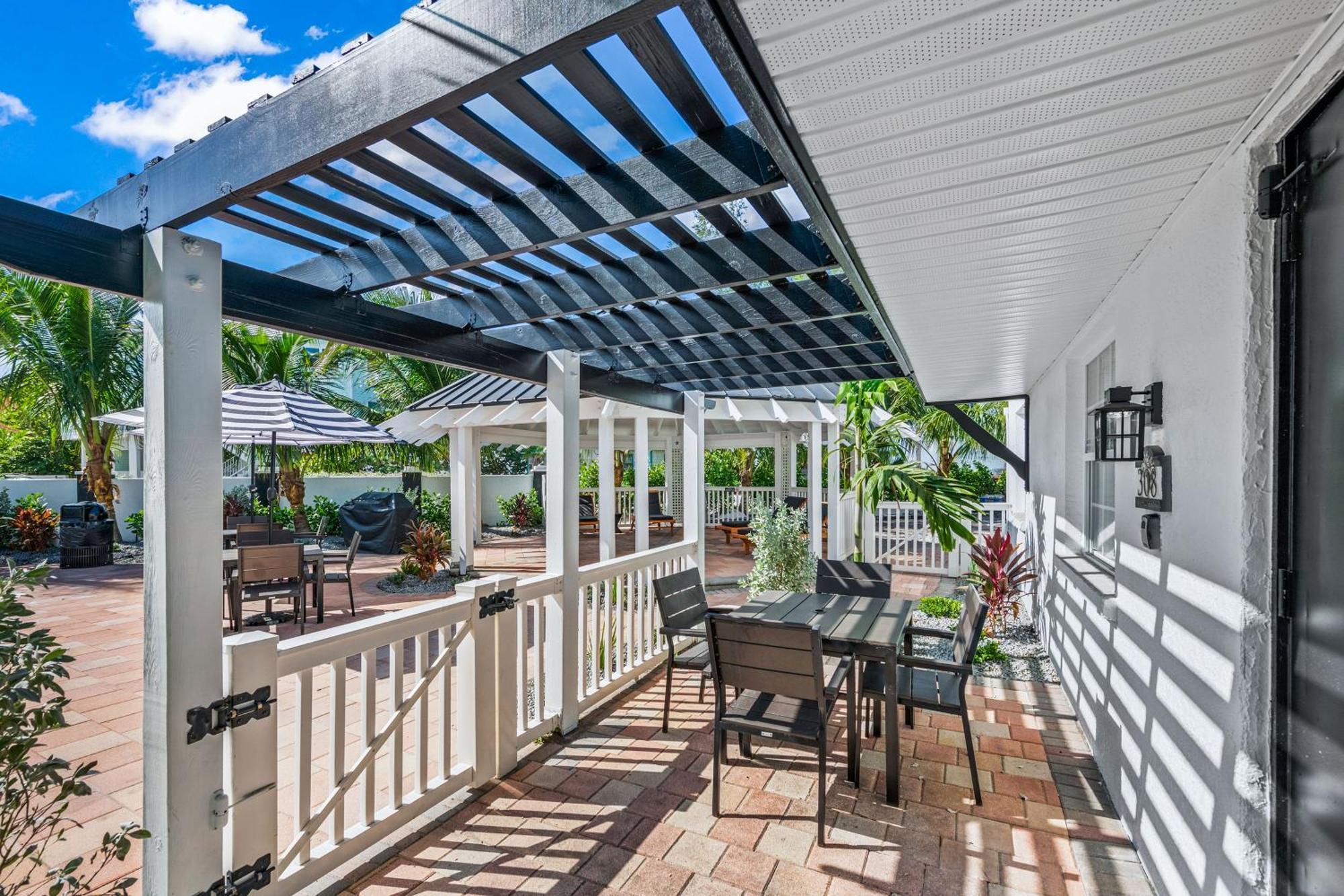 Tropic Isle At Anna Maria Island Inn Bradenton Beach Εξωτερικό φωτογραφία