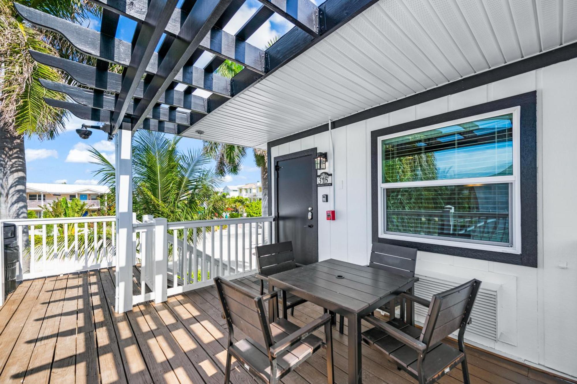 Tropic Isle At Anna Maria Island Inn Bradenton Beach Εξωτερικό φωτογραφία